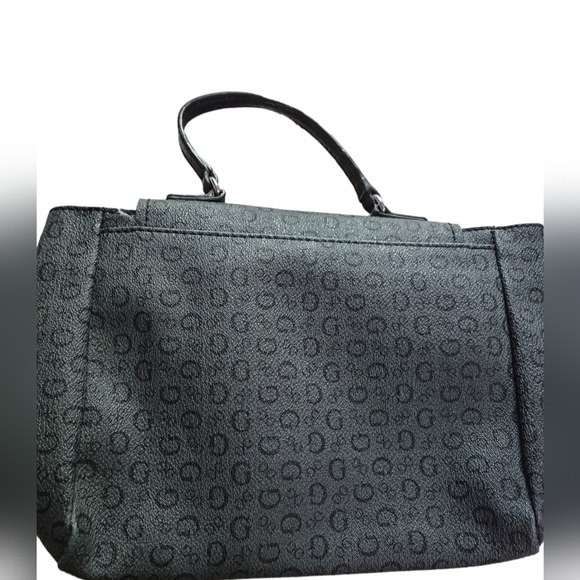 Black Guess Shoulder Bag with Adjustable Straps - Picture 4 of 4